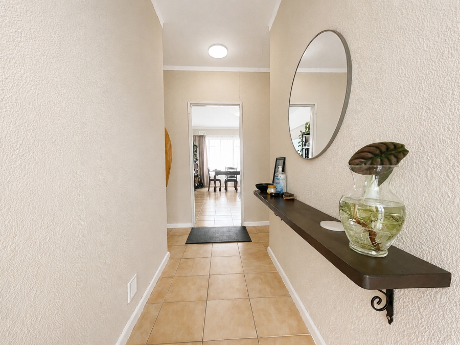2 Bedroom Property for Sale in Heathfield Western Cape